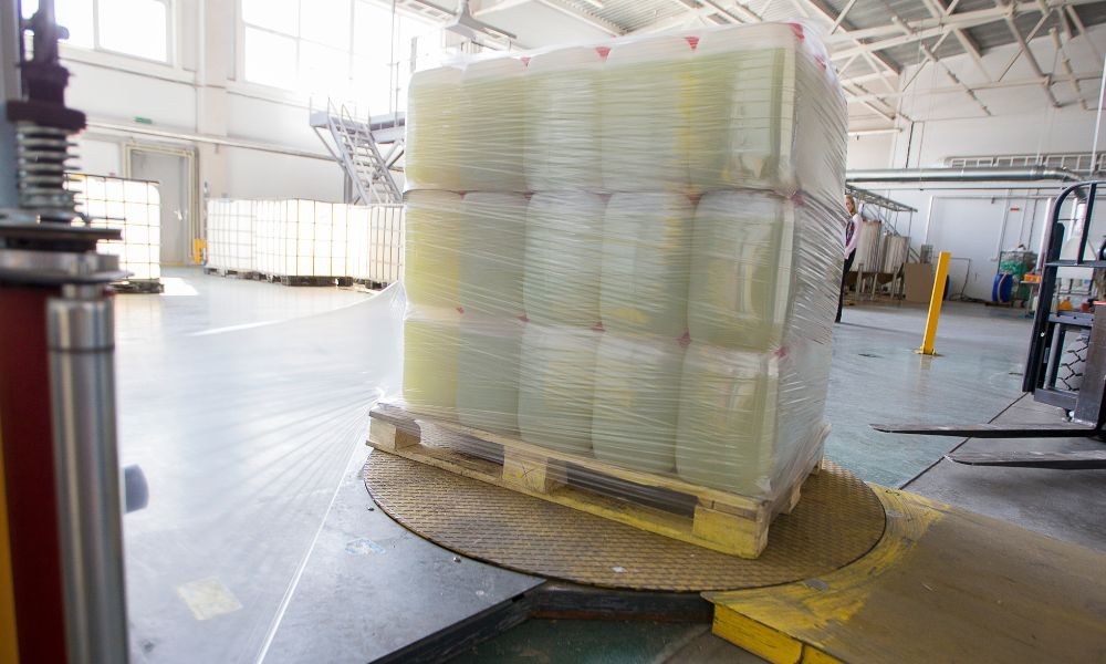 Advantages of Using Pallet Wrapping Equipment